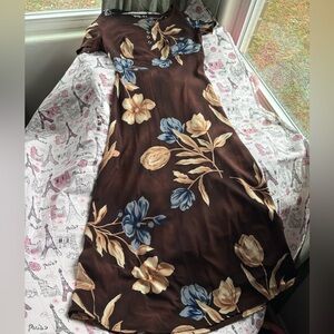 Vintage Chic Floral Maxi Dress in Brown and Blue